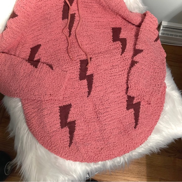 NWT⚡️Cozy Pullover Hoodie Medium Pink Long Sleeve Lightning Bolt Teddy Fuzzy - Picture 11 of 16